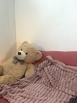 Snapshot of MarSantana_2 chatting on 9, 11, 2025 MarSantana 2 online show from 9, 11, 2025