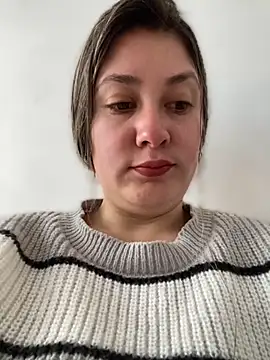 Snapshot of Abby-LS chatting on 5, 11, 2025 Abby-LS online show from 5, 11, 2025