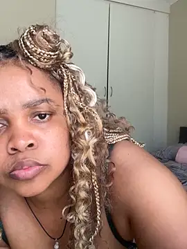 XXXquisiteVixen online show from 12, 11, 2025