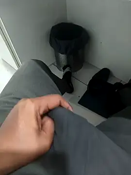 hotboy43339 online show from 18, 2, 2026