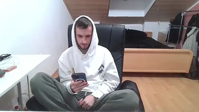 Snapshot of Bez3ybik chatting on 16, 10, 2025 Bez3ybik online show from 16, 10, 2025