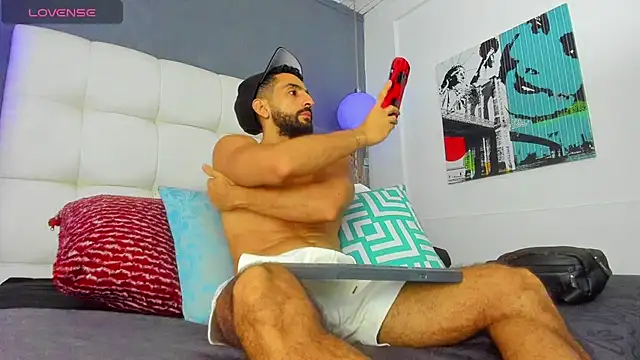 Yiyo10  online show from 2, 2, 2026