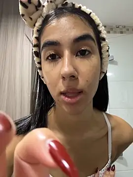 Kassie Collins online show from 11, 11, 2025