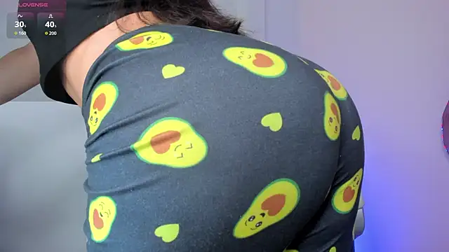 Snapshot of Ariah_Walker_ chatting on 15, 11, 2025 Ariah Walker online show from 15, 11, 2025