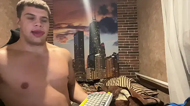 Snapshot of MusclePhantom chatting on 10, 10, 2025 MusclePhantom online show from 10, 10, 2025