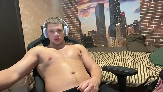 Snapshot of MusclePhantom chatting on 25, 10, 2025 MusclePhantom online show from 25, 10, 2025