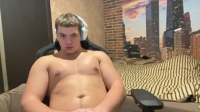 Snapshot of MusclePhantom chatting on 15, 11, 2025 MusclePhantom online show from 15, 11, 2025