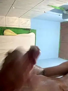 Snapshot of Luan__18 chatting on 6, 10, 2025 Luan 18 online show from 6, 10, 2025