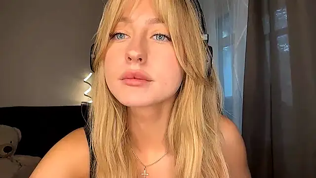 Snapshot of Jetta_Corsacami chatting on 16, 10, 2025 Jetta Corsacami online show from 16, 10, 2025