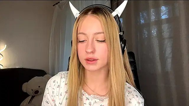 Snapshot of Jetta_Corsacami chatting on 20, 10, 2025 Jetta Corsacami online show from 20, 10, 2025