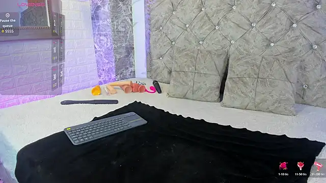 Snapshot of railey_rosse_ chatting on 7, 11, 2025 railey rosse online show from 7, 11, 2025