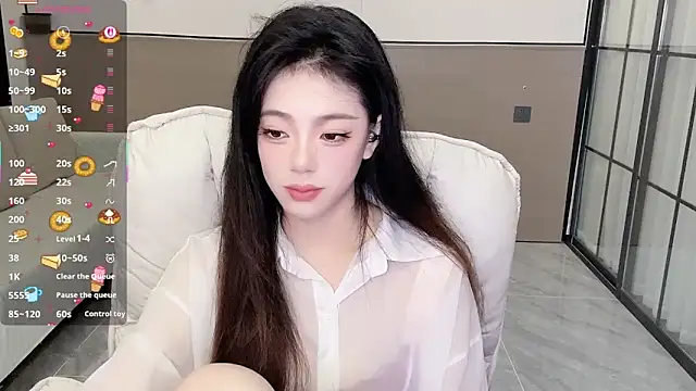 Sandy Uu online show from 22, 9, 2025