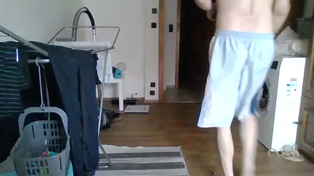 Snapshot of XLBarehengst chatting on 9, 10, 2025 XLBarehengst online show from 9, 10, 2025