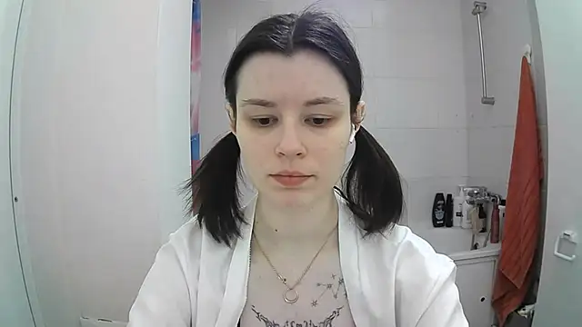 EdlinEngelby online show from 1, 10, 2025