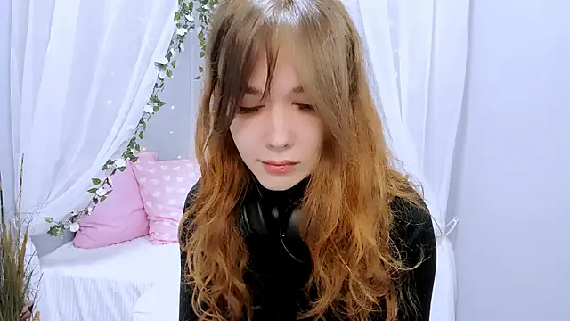 Snapshot of Anabel_Montereau chatting on 19, 12, 2025 Anabel Montereau online show from 19, 12, 2025