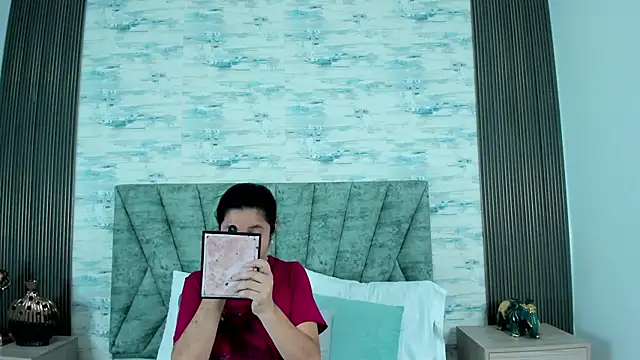 ShanelEvans online show from 8, 10, 2025