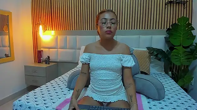 KattyBonnie online show from 21, 10, 2025