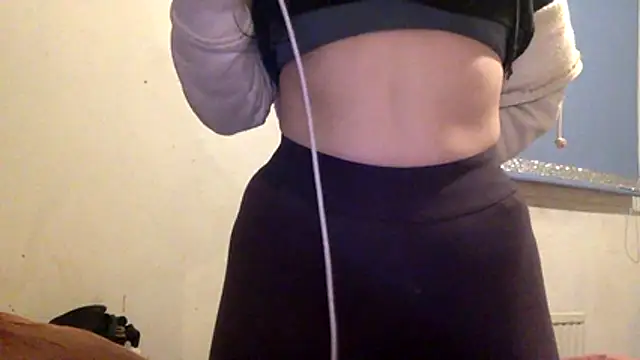 Snapshot of Bellababexox chatting on 14, 11, 2025 Bellababexox online show from 14, 11, 2025