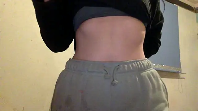 Snapshot of Bellababexox chatting on 18, 11, 2025 Bellababexox online show from 18, 11, 2025