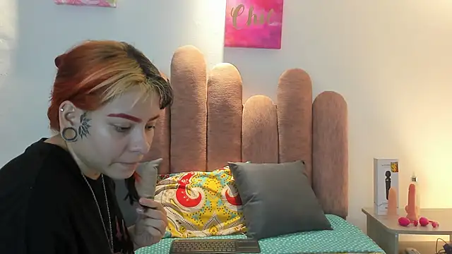 Lily666  online show from 1, 10, 2025