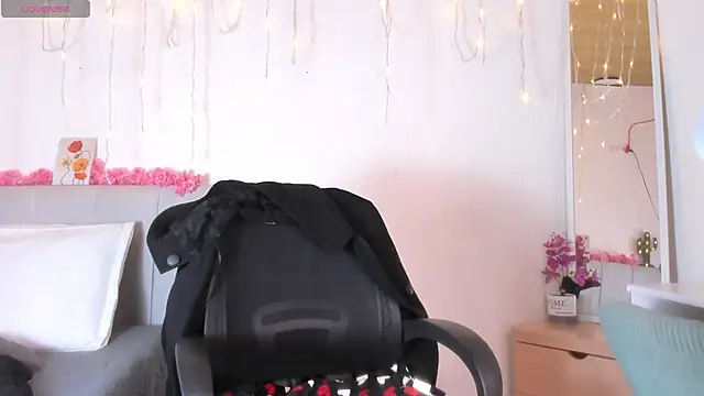 AmaraMoon  online show from 13, 9, 2025