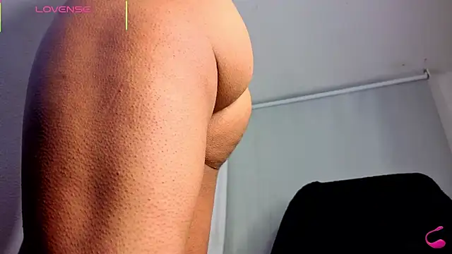 Snapshot of afro_jayleof chatting on 12, 1, 2026 afro jayleof online show from 12, 1, 2026