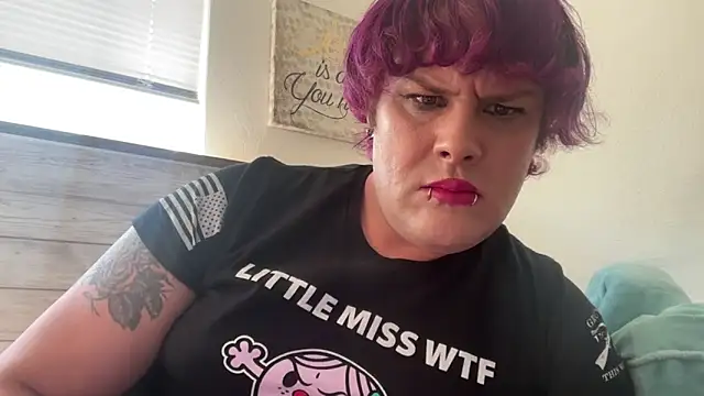 Snapshot of Julietserenity chatting on 17, 10, 2025 Julietserenity online show from 17, 10, 2025