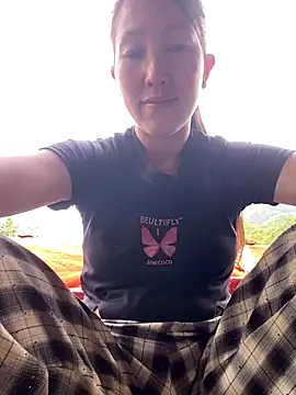 Huong-Ly online show from 24, 9, 2025