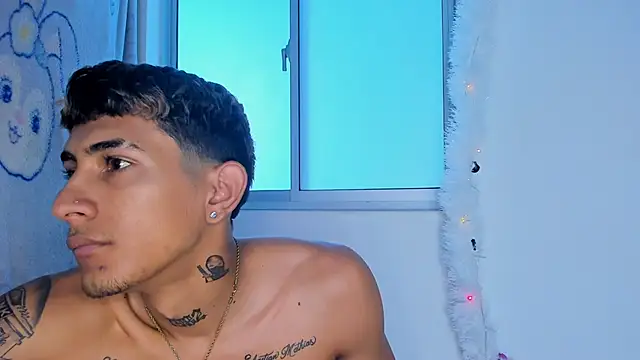 porno king69 online show from 4, 12, 2025