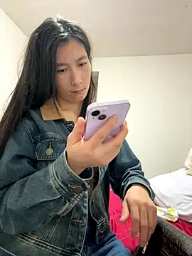 crhong666 online show from 8, 11, 2025