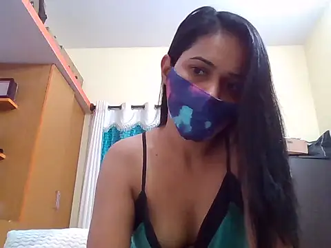 Snapshot of Curvyqueenz chatting on 5, 11, 2025 Curvyqueenz online show from 5, 11, 2025