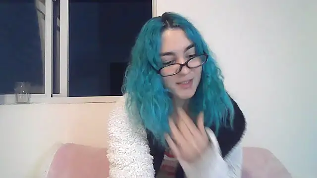 Snapshot of peetitefairy chatting on 15, 10, 2025 peetitefairy online show from 15, 10, 2025