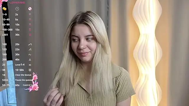 Snapshot of BlissBoardley chatting on 18, 10, 2025 BlissBoardley online show from 18, 10, 2025