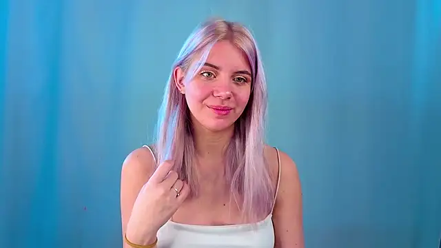 Snapshot of BlissBoardley chatting on 23, 10, 2025 BlissBoardley online show from 23, 10, 2025