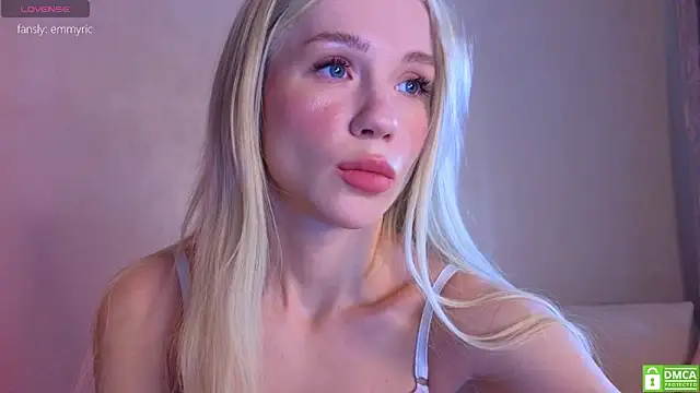 KittenFang online show from 26, 2, 2026