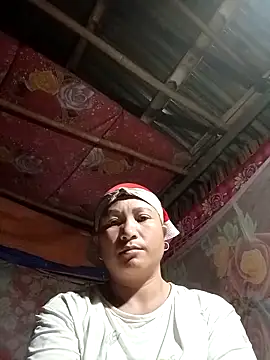 Snapshot of Love-Mama33 chatting on 10, 9, 2025 Love-Mama33 online show from 10, 9, 2025