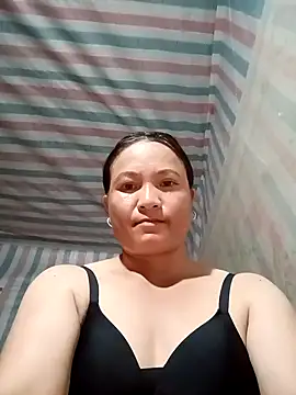 Snapshot of Love-Mama33 chatting on 2, 10, 2025 Love-Mama33 online show from 2, 10, 2025