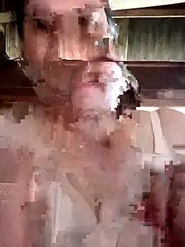 Snapshot of Love-Mama33 chatting on 9, 10, 2025 Love-Mama33 online show from 9, 10, 2025