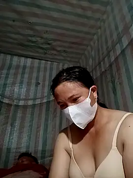 Snapshot of Love-Mama33 chatting on 9, 10, 2025 Love-Mama33 online show from 9, 10, 2025