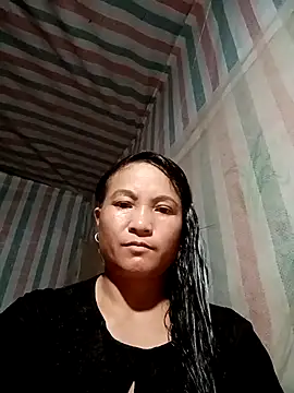 Snapshot of Love-Mama33 chatting on 15, 10, 2025 Love-Mama33 online show from 15, 10, 2025