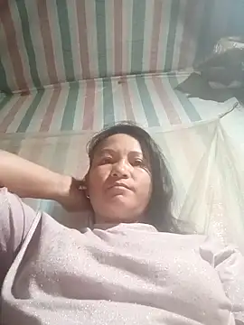 Snapshot of Love-Mama33 chatting on 23, 10, 2025 Love-Mama33 online show from 23, 10, 2025