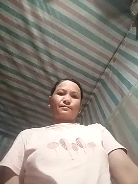 Snapshot of Love-Mama33 chatting on 27, 10, 2025 Love-Mama33 online show from 27, 10, 2025