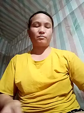 Snapshot of Love-Mama33 chatting on 4, 11, 2025 Love-Mama33 online show from 4, 11, 2025