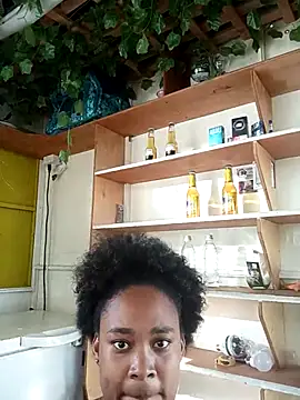 Snapshot of dahian_charlote02 chatting on 26, 10, 2025 dahian charlote02 online show from 26, 10, 2025