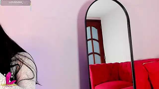 Emma  clark  online show from 27, 10, 2025