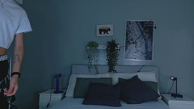 Nickifox   online show from 15, 12, 2025