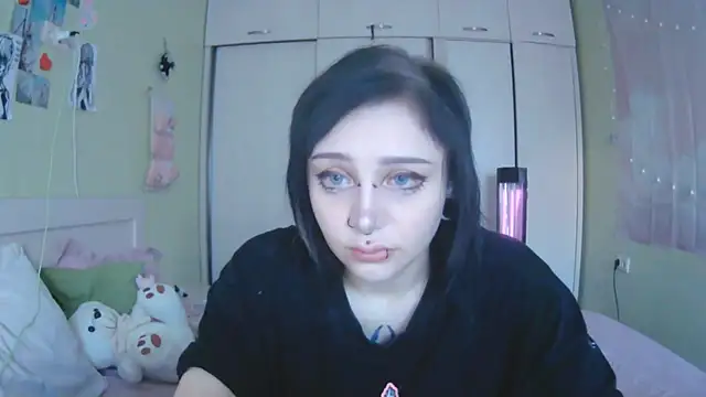 SineKiraReal online show from 17, 10, 2025