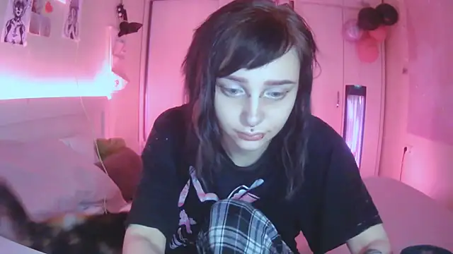 SineKiraReal online show from 28, 10, 2025