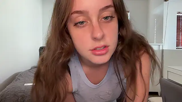 julietmills online show from 8, 10, 2025