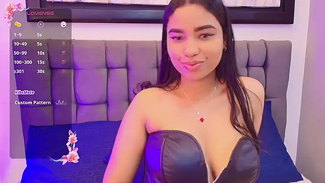 KhateAndersson online show from 3, 11, 2025